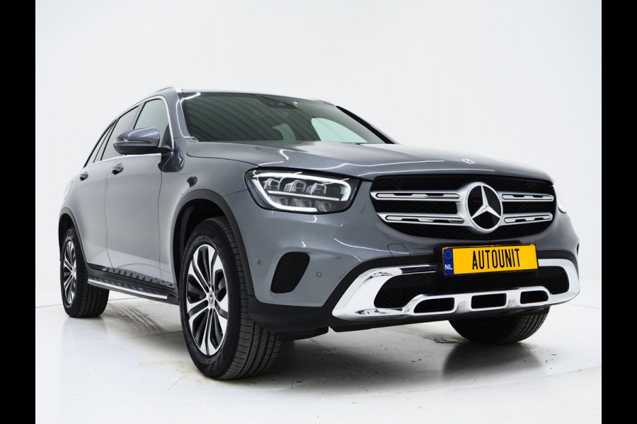 Mercedes-Benz GLC 300e 4MATIC | Panoramadak | Treeplanken | Camera | Sfeerlicht | Virtual | Zwarte Hemel | Carplay
