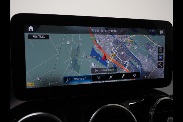 Mercedes-Benz GLC 300e 4MATIC | Panoramadak | Treeplanken | Camera | Sfeerlicht | Virtual | Zwarte Hemel | Carplay