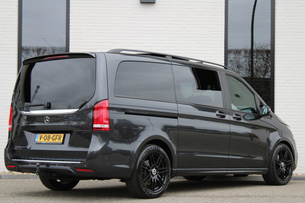 Mercedes-Benz V-Klasse 300d / Lang / AMG / DC / Panorama / 2x Schuifdeur / Apple Carplay / 360 Camera / Leer / Nette Staat.