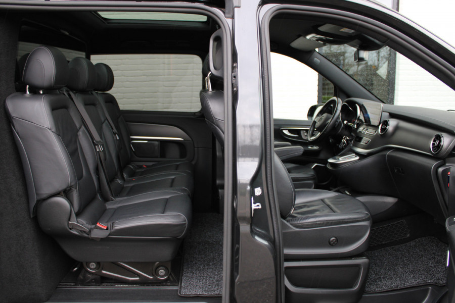 Mercedes-Benz V-Klasse 300d / Lang / AMG / DC / Panorama / 2x Schuifdeur / Apple Carplay / 360 Camera / Leer / Nette Staat.