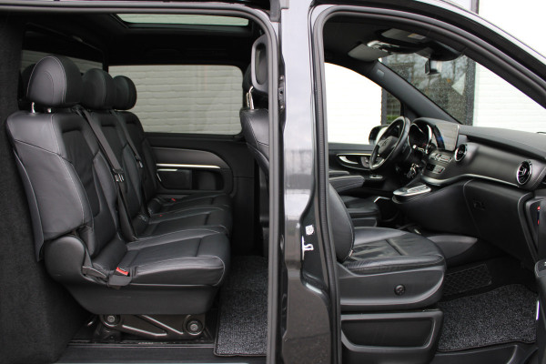 Mercedes-Benz V-Klasse 300d / Lang / AMG / DC / Panorama / 2x Schuifdeur / Apple Carplay / 360 Camera / Leer / Nette Staat.