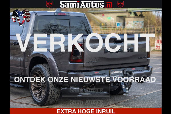 Dodge Ram 1500 Laramie Sport 5.7 V8 HEMI 402PK 4x4 | Panorama dak | 12' Scherm |Granite Crystal Metallic | Crew Cab | 5 Persoons | Dubbele Cabine | DC | VOORRAAD NR 2526 - 1272 |