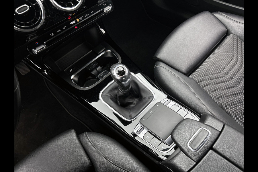 Mercedes-Benz A-Klasse 160 Advantage | Parkeersensoren | Achteruitrijcamera Inclusief 12 Maanden Garantie.