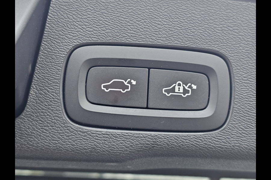 Volvo XC60 2.0 T5 Momentum | Automaat | LED | Trekhaak | Stoelverwarming | App-connect | All-seasons | Leder | Elek. bestuurderstoel + memory |