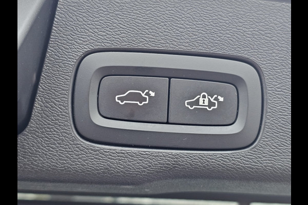 Volvo XC60 2.0 T5 Momentum | Automaat | LED | Trekhaak | Stoelverwarming | App-connect | All-seasons | Leder | Elek. bestuurderstoel + memory |