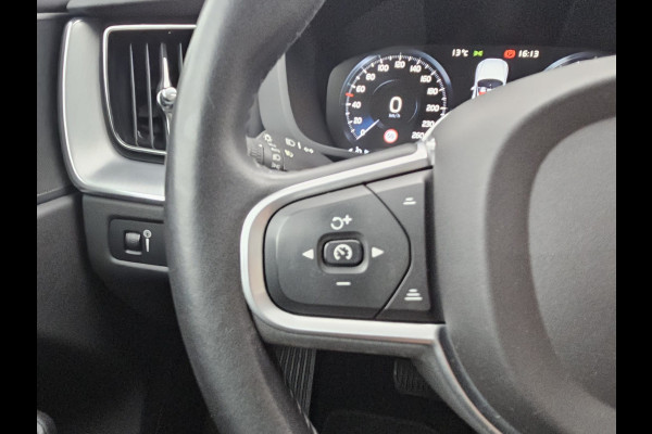 Volvo XC60 2.0 T5 Momentum | Automaat | LED | Trekhaak | Stoelverwarming | App-connect | All-seasons | Leder | Elek. bestuurderstoel + memory |