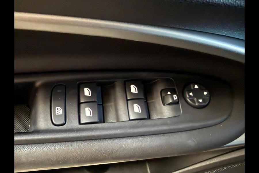 Jeep Avenger 1.2 Altitude Camera Stoel verwarming