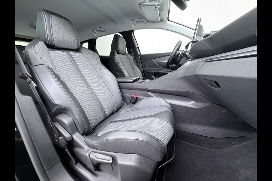 Peugeot 3008 1.2T 131PK AUT. Trekhaak 360°Camera 1/2 Leer 18" Navi Ecc Apple Carplay Android Connected-Apps Cruise Control Pdc Blue Premium Keyless Elek.Achterklep Privacy Glas BordHerkenning Lane Assist Led Lmv 18" Regen-Lichtsensor Bluetooth 1.400KG Trekgewicht Dealeronderhouden, laatste-Beurt-93.400km Origineel Nederlandse Auto 1400kg trekvermogen