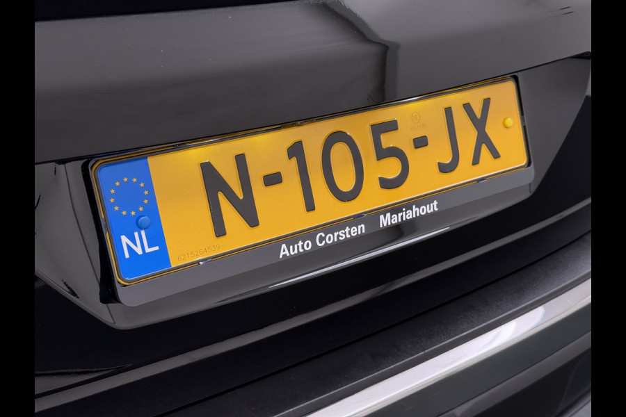 Peugeot 3008 1.2T 131PK AUT. Trekhaak 360°Camera 1/2 Leer 18" Navi Ecc Apple Carplay Android Connected-Apps Cruise Control Pdc Blue Premium Keyless Elek.Achterklep Privacy Glas BordHerkenning Lane Assist Led Lmv 18" Regen-Lichtsensor Bluetooth 1.400KG Trekgewicht Dealeronderhouden, laatste-Beurt-93.400km Origineel Nederlandse Auto 1400kg trekvermogen