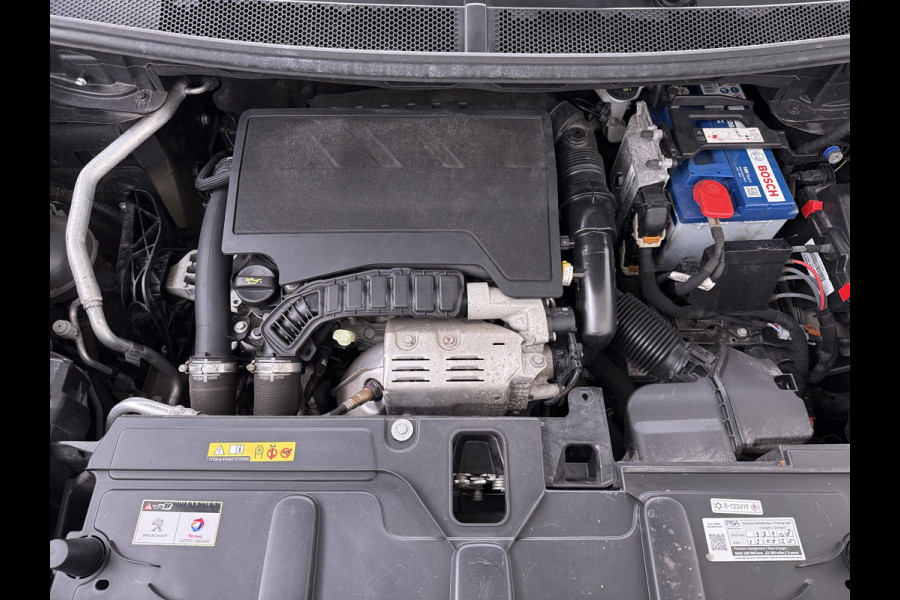 Peugeot 3008 1.2T 131PK AUT. Trekhaak 360°Camera 1/2 Leer 18" Navi Ecc Apple Carplay Android Connected-Apps Cruise Control Pdc Blue Premium Keyless Elek.Achterklep Privacy Glas BordHerkenning Lane Assist Led Lmv 18" Regen-Lichtsensor Bluetooth 1.400KG Trekgewicht Dealeronderhouden, laatste-Beurt-93.400km Origineel Nederlandse Auto 1400kg trekvermogen
