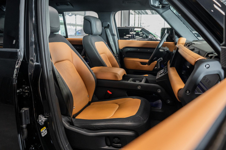 Land Rover Defender 110 2.0 P400e 110 X-Dynamic HSE *Meridian / Panorama / Stoelventilatie / Luchtvering / Head-Up Display /