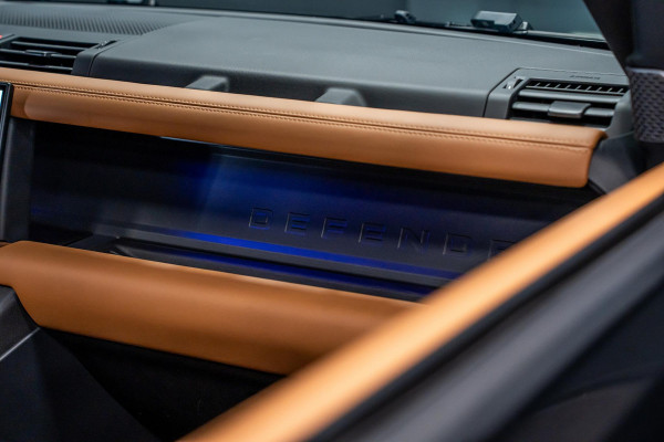 Land Rover Defender 110 2.0 P400e 110 X-Dynamic HSE *Meridian / Panorama / Stoelventilatie / Luchtvering / Head-Up Display /