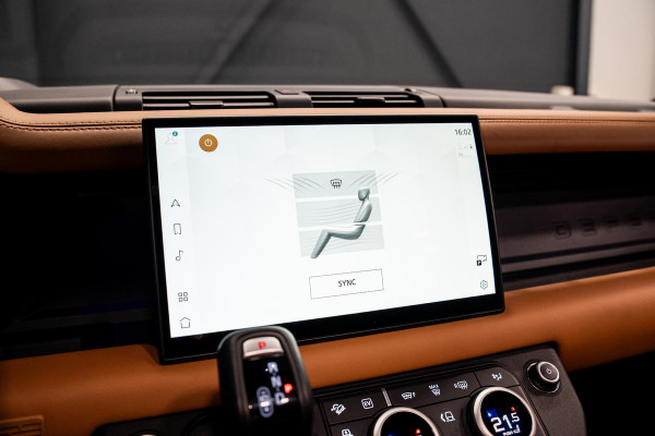 Land Rover Defender 110 2.0 P400e 110 X-Dynamic HSE *Meridian / Panorama / Stoelventilatie / Luchtvering / Head-Up Display /