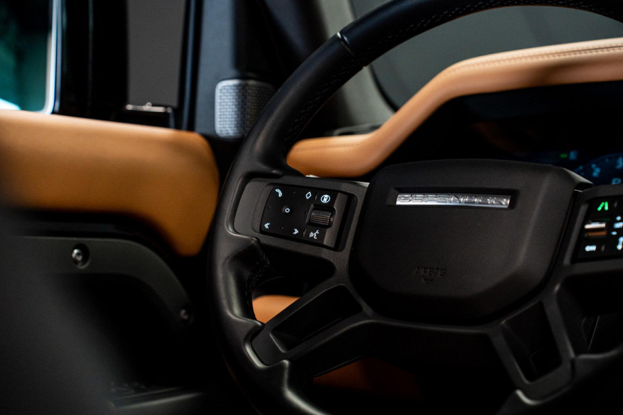 Land Rover Defender 110 2.0 P400e 110 X-Dynamic HSE *Meridian / Panorama / Stoelventilatie / Luchtvering / Head-Up Display /