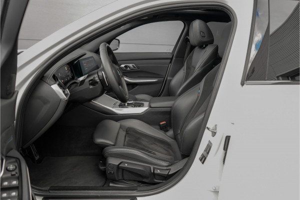 BMW 3 Serie Touring 330i M-Sport Pano H/K M-Sportrem Trekhaak CarPlay