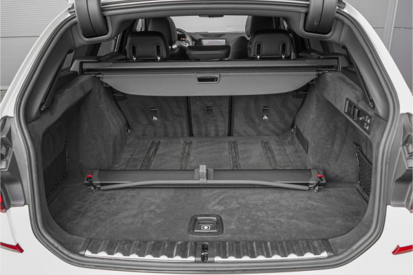 BMW 3 Serie Touring 330i M-Sport Pano H/K M-Sportrem Trekhaak CarPlay