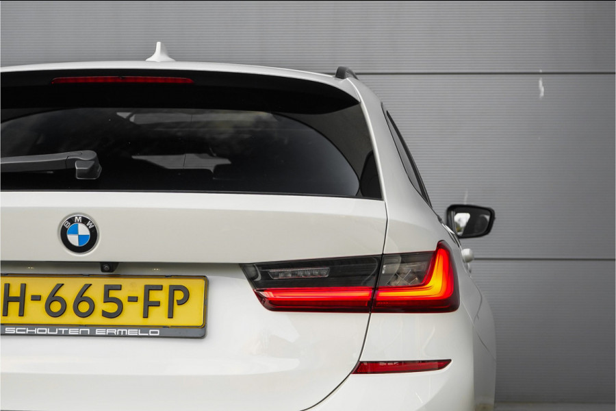 BMW 3 Serie Touring 330i M-Sport Pano H/K M-Sportrem Trekhaak CarPlay