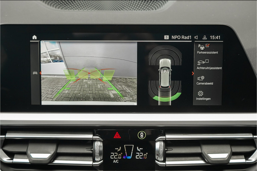 BMW 3 Serie Touring 330i M-Sport Pano H/K M-Sportrem Trekhaak CarPlay