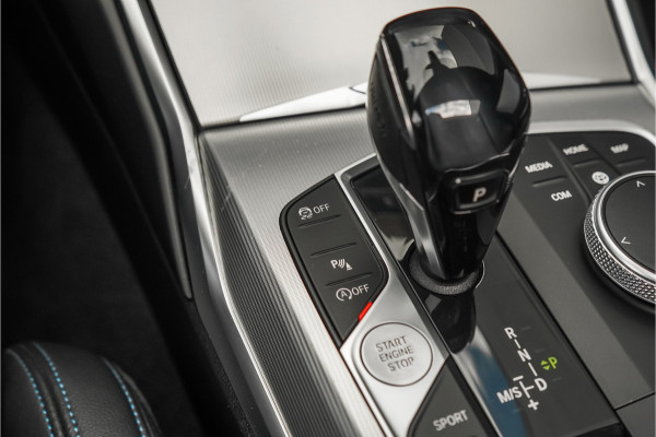 BMW 3 Serie Touring 330i M-Sport Pano H/K M-Sportrem Trekhaak CarPlay