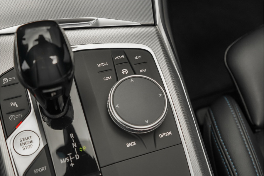 BMW 3 Serie Touring 330i M-Sport Pano H/K M-Sportrem Trekhaak CarPlay