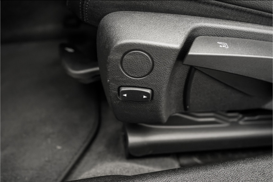 BMW 3 Serie Touring 330i M-Sport Pano H/K M-Sportrem Trekhaak CarPlay