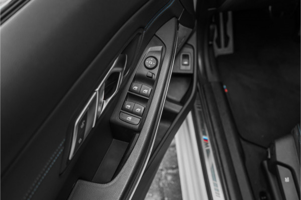 BMW 3 Serie Touring 330i M-Sport Pano H/K M-Sportrem Trekhaak CarPlay