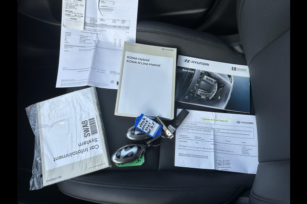 Hyundai Kona 1.6 GDI HEV Premium Sky VAN: 34.900,- VOOR 31.877,- UW LENTEVOORDEEL: 3.023,- | DEALER ONDERHOUDEN | FABR. GARANTIE t/m 06-2031