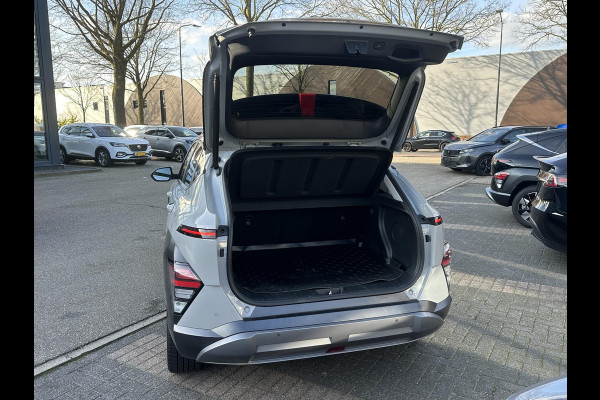 Hyundai Kona 1.6 GDI HEV Premium Sky VAN: 34.900,- VOOR 31.877,- UW LENTEVOORDEEL: 3.023,- | DEALER ONDERHOUDEN | FABR. GARANTIE t/m 06-2031