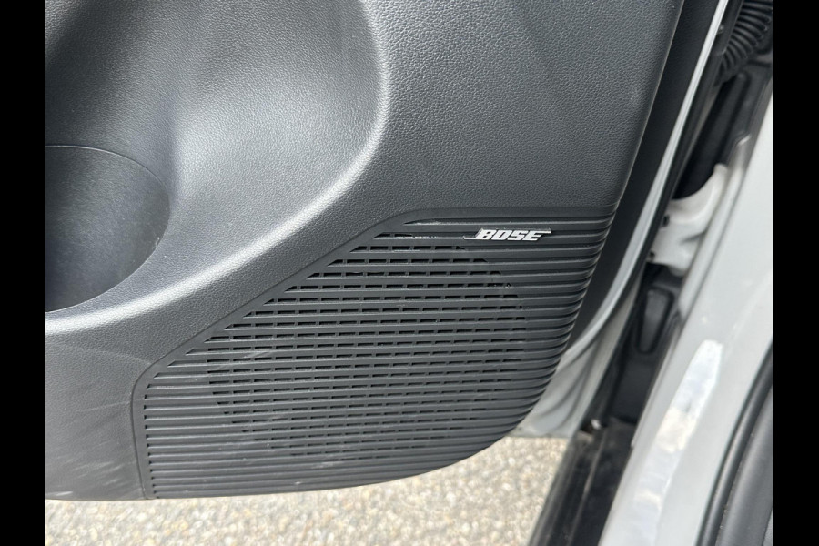 Hyundai Kona 1.6 GDI HEV Premium Sky VAN: 34.900,- VOOR 31.877,- UW LENTEVOORDEEL: 3.023,- | DEALER ONDERHOUDEN | FABR. GARANTIE t/m 06-2031