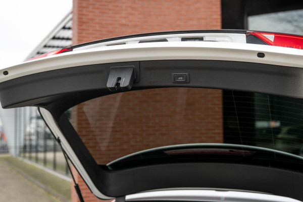 Audi A6 Avant 40 TFSI 204pk S-Line Competition Black Optic