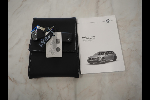 Volkswagen Passat Variant 1.4 TSI PHEV GTE R-Line | Panoramadak | Leder | Matrix LED | Massage | HUD | 360 | Virtual | Keyless | Adaptive Cruise