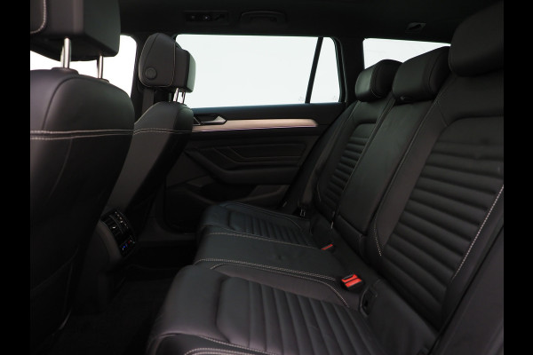 Volkswagen Passat Variant 1.4 TSI PHEV GTE R-Line | Panoramadak | Leder | Matrix LED | Massage | HUD | 360 | Virtual | Keyless | Adaptive Cruise
