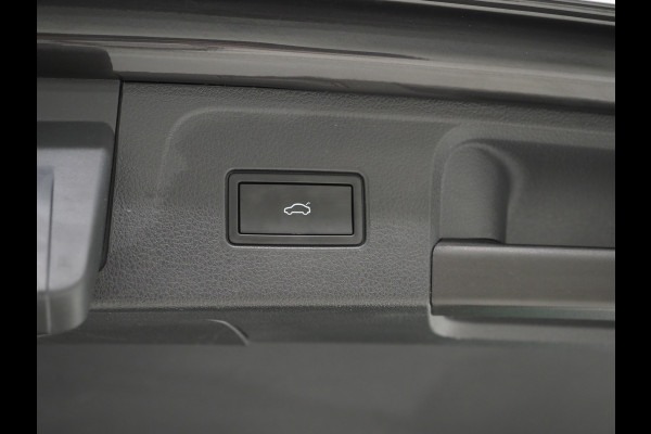 Volkswagen Passat Variant 1.4 TSI PHEV GTE R-Line | Panoramadak | Leder | Matrix LED | Massage | HUD | 360 | Virtual | Keyless | Adaptive Cruise