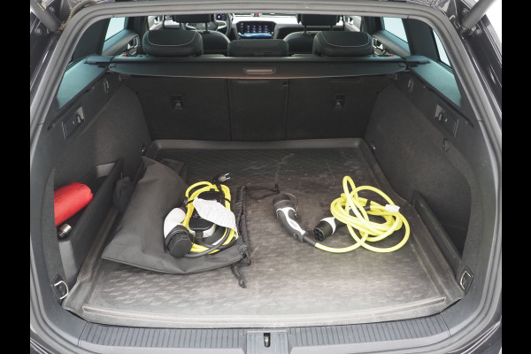 Volkswagen Passat Variant 1.4 TSI PHEV GTE R-Line | Panoramadak | Leder | Matrix LED | Massage | HUD | 360 | Virtual | Keyless | Adaptive Cruise