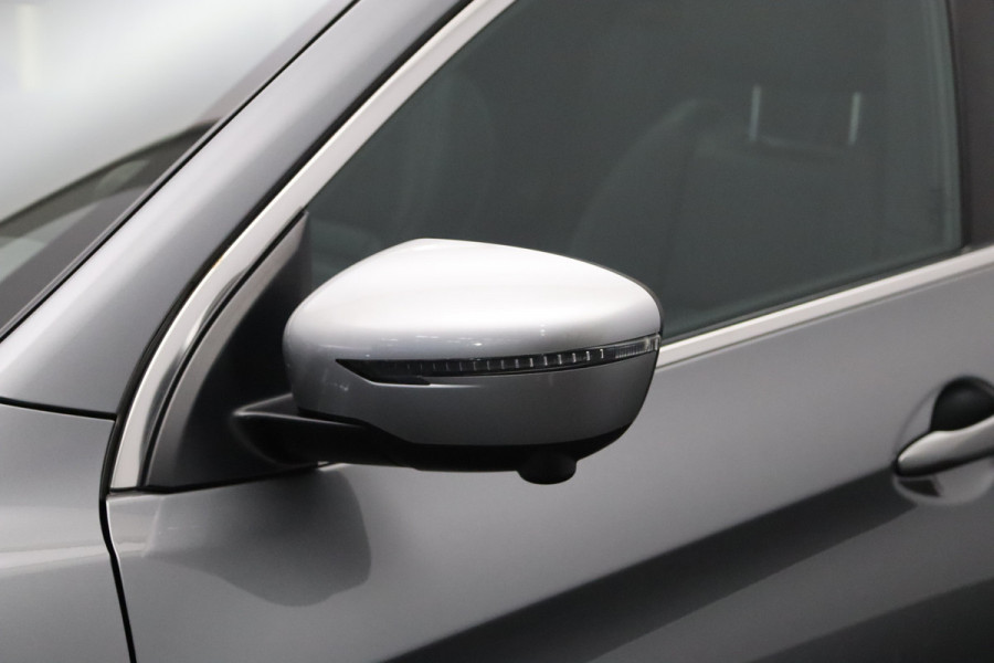 Nissan QASHQAI 1.2 Tekna + 115 PK Automaat, Trekhaak, Leder, Panoramadak, Memory, BOSE