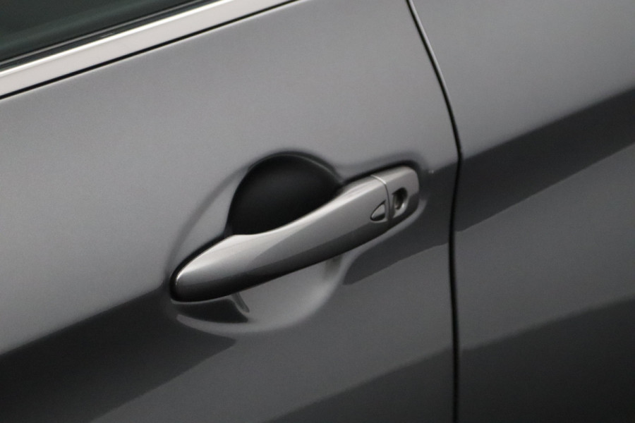 Nissan QASHQAI 1.2 Tekna + 115 PK Automaat, Trekhaak, Leder, Panoramadak, Memory, BOSE