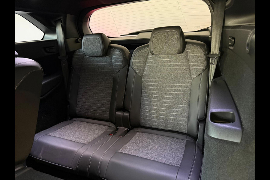 Peugeot 5008 1.2 Hybrid 145 Allure camera stoel/stuurverwarming 1 jaar Bovag Garantie