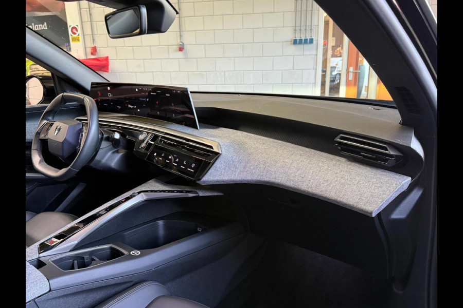 Peugeot 5008 1.2 Hybrid 145 Allure camera stoel/stuurverwarming 1 jaar Bovag Garantie