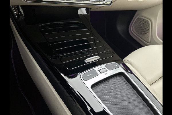 Mercedes-Benz A-Klasse 250 e Luxury Line Panorama Schuif-Kanteldak | Sfeerverlichting | Achteruitrijcamera | Stoelverwarming. Achteruitrij camera | Panorama dak | Memory pakket