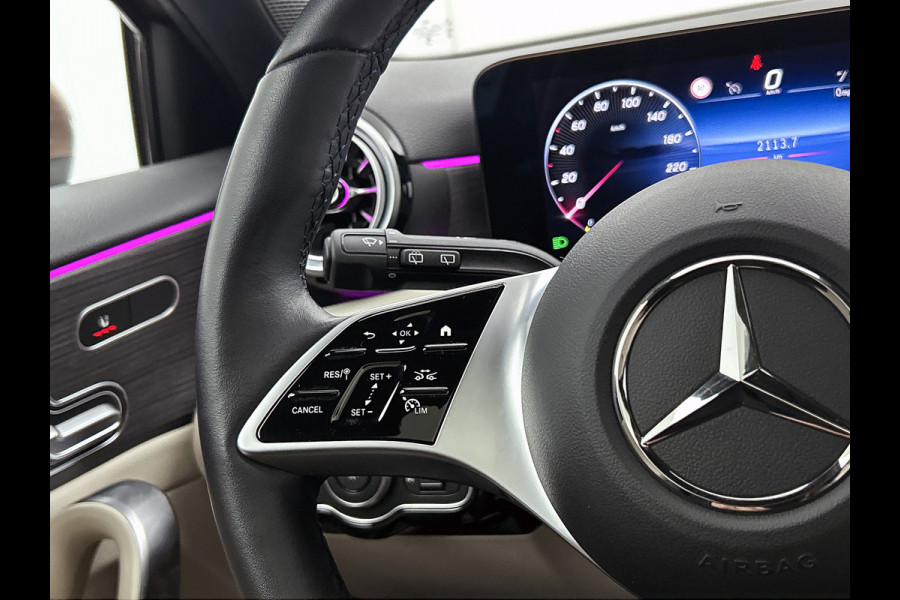 Mercedes-Benz A-Klasse 250 e Luxury Line Panorama Schuif-Kanteldak | Sfeerverlichting | Achteruitrijcamera | Stoelverwarming. Achteruitrij camera | Panorama dak | Memory pakket