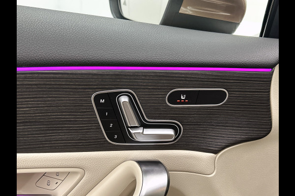 Mercedes-Benz A-Klasse 250 e Luxury Line Panorama Schuif-Kanteldak | Sfeerverlichting | Achteruitrijcamera | Stoelverwarming. Achteruitrij camera | Panorama dak | Memory pakket