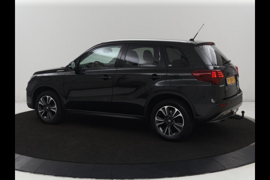 Suzuki Vitara 1.5 Hybrid Style | Trekhaak | Stoelverwarming | Adaptive cruise | Camera | Carplay | Leder/Alcantara | Full LED | Keyless | Navigatie | Climate control | Parkeerhulp