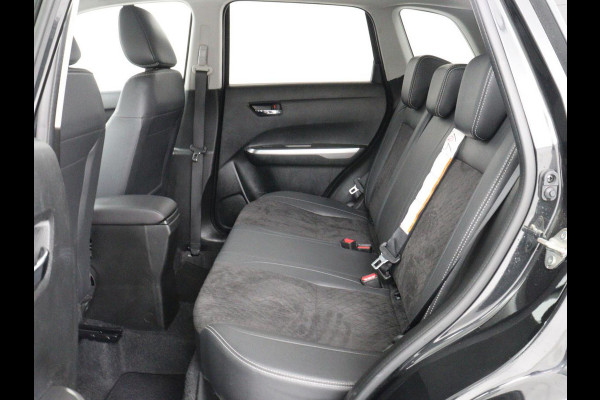 Suzuki Vitara 1.5 Hybrid Style | Trekhaak | Stoelverwarming | Adaptive cruise | Camera | Carplay | Leder/Alcantara | Full LED | Keyless | Navigatie | Climate control | Parkeerhulp