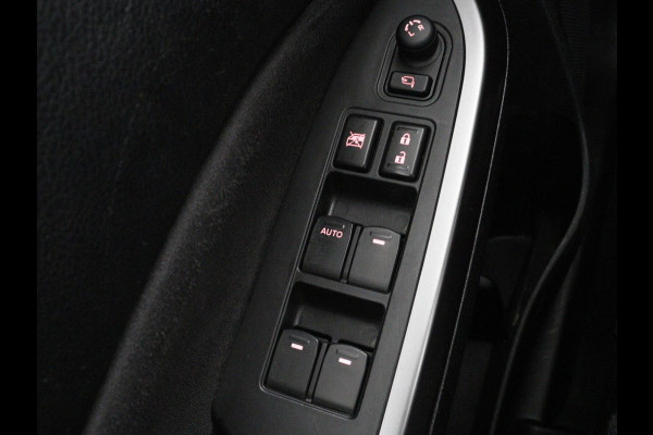 Suzuki Vitara 1.5 Hybrid Style | Trekhaak | Stoelverwarming | Adaptive cruise | Camera | Carplay | Leder/Alcantara | Full LED | Keyless | Navigatie | Climate control | Parkeerhulp