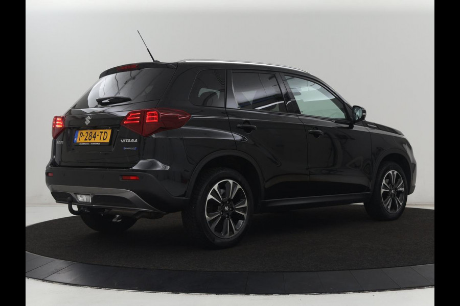 Suzuki Vitara 1.5 Hybrid Style | Trekhaak | Stoelverwarming | Adaptive cruise | Camera | Carplay | Leder/Alcantara | Full LED | Keyless | Navigatie | Climate control | Parkeerhulp