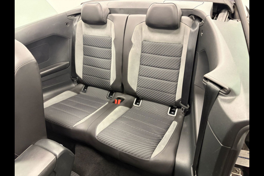 Volkswagen T-Roc Cabrio 1.5 TSI R-Line*Winterpakket*Apple/ Anroid*PDC*LED*Navi*Camera*