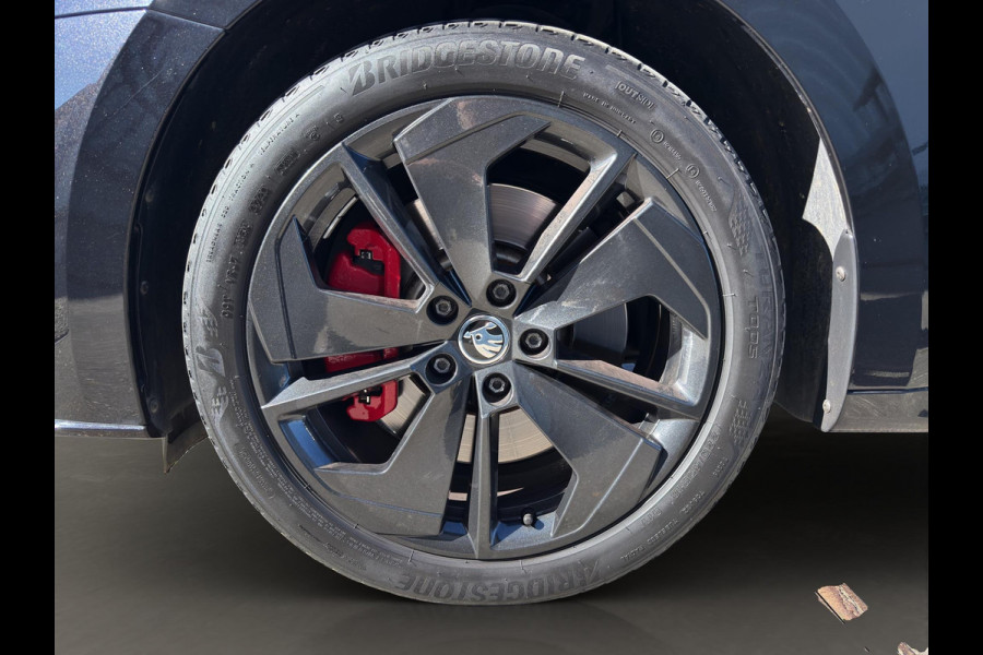 Škoda Octavia Combi 1.4 TSI RS iV PHEV Business | Pano | Head-Up | Led | Stuur verw. | Parksensoren |