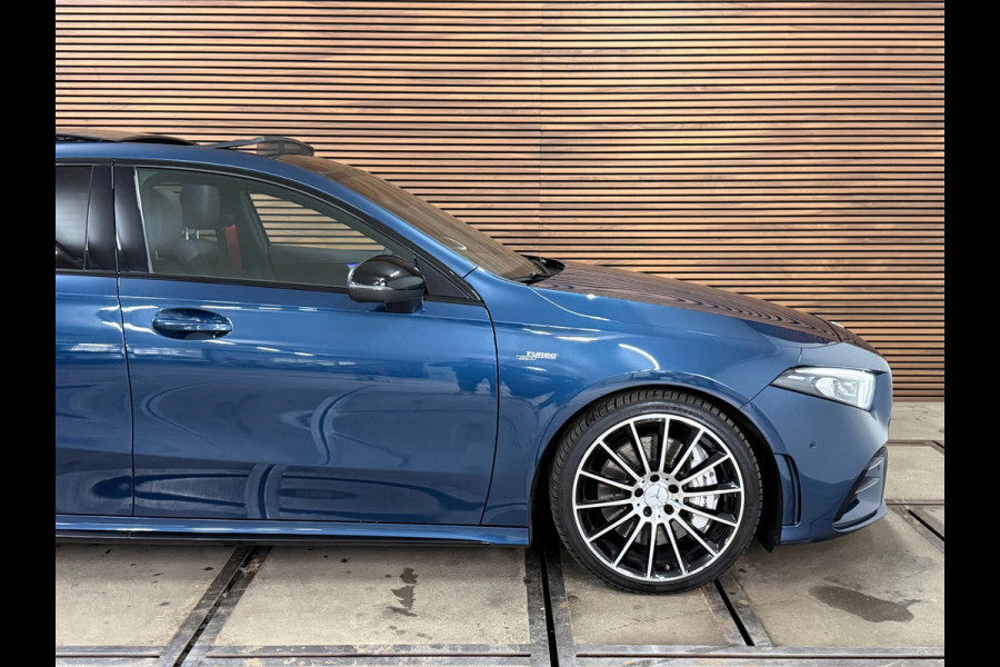 Mercedes-Benz A-Klasse AMG 35 4MATIC NIGHT Premium Plus | PANO | Burmester | Ambient | HuD | MultiBeam LED | Winter-Pakket |MBUX