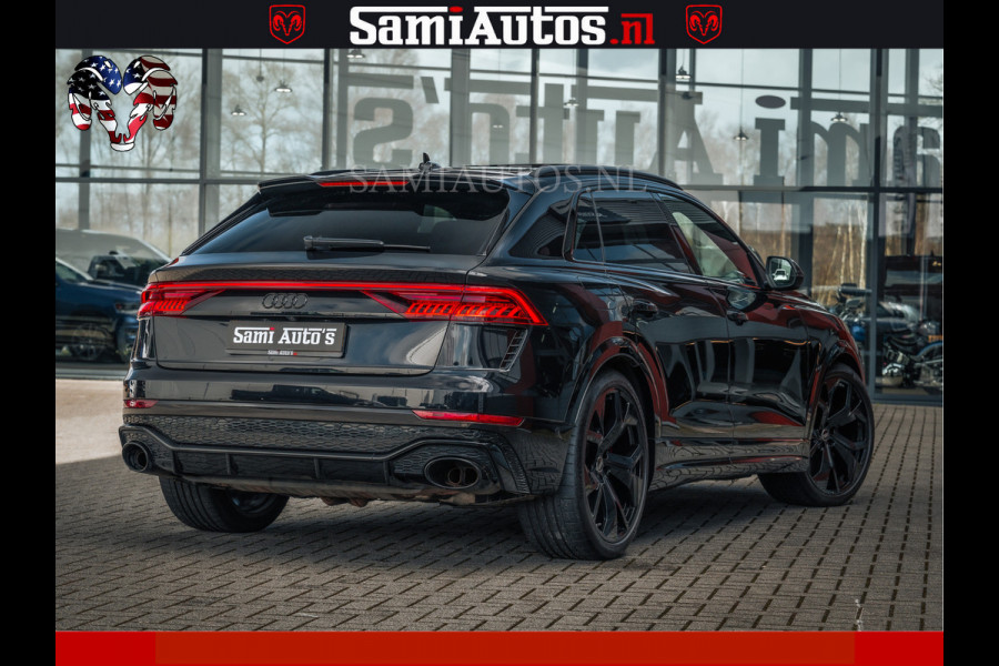 Audi RS Q8 RSQ8 BLACK OPS | 600PK 4.0 V8 TFSI QUATTRO | HUD | 4 WIELBESTURING | 23 INCH AUDI SPORT WHEELS | RS BEKLEDING ZWART | PANO | SOF BANG & OLUFSEN | PANORAMA DAK | De Lamborghini Urus en Audi RS Q8 zijn beide supersnelle SUV's met dezelfde basis (4.0L V8 twin-turbo motor van de VW Group)