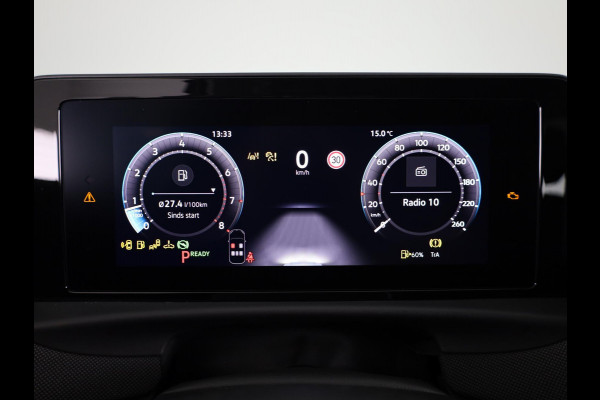 Volkswagen T-Roc Life First Edition 1.5 eTSI 85 kW / 116 PK SUV 7 v